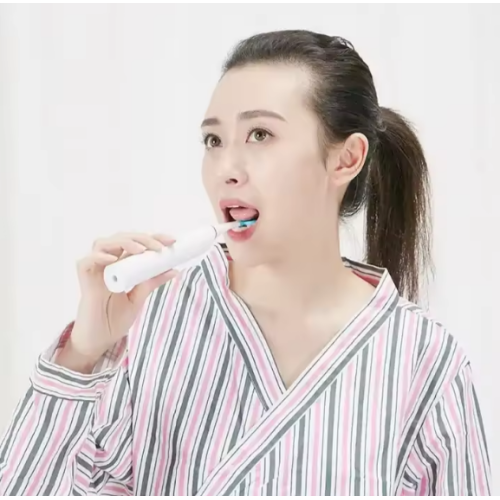 Electric logopedic massager for tongue and mouth muscles